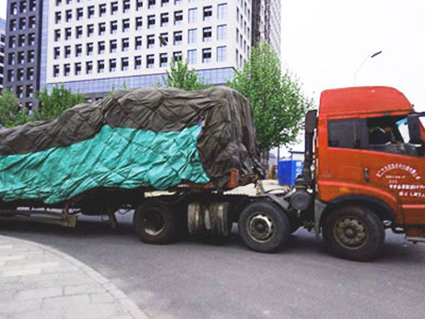 棕剛玉整車發(fā)貨